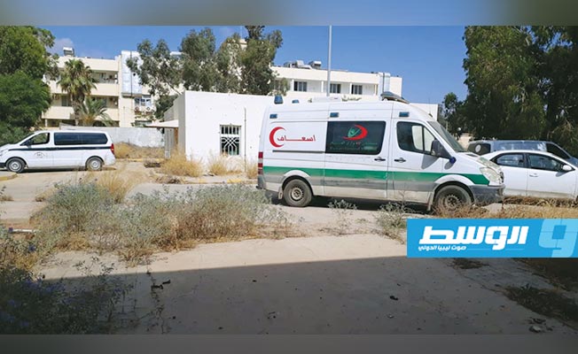 صور نشرتها مستشفى الهواري العام بنغازي عبر (فيسبوك) للحظة استلام الجثث وحفظها بثلاجة الموتى.