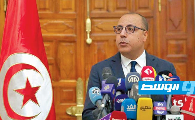 رئيس حكومة تونس يعفي وزراء ويعيد توزيع الحقائب بعد رفض التعديل