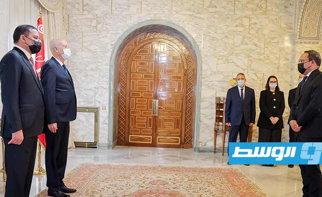 استقبال الرئيس التونسي قيس سعيد للدبيبة والوفد المرافق له بقصر قرطاج، الخميس 9 سبتمبر 2021. (حكومة الوحدة الوطنية)