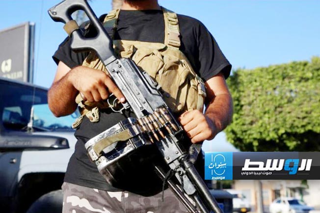 تقرير فرنسي: شركة أمن أميركية لدمج المجموعات الليبية المسلحة في القوات الرسمية