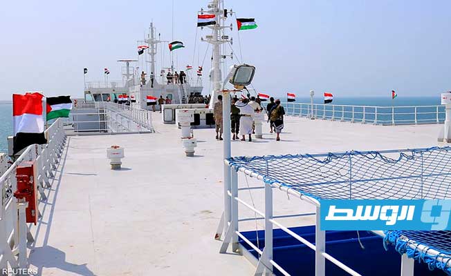 الحوثيون يعلنون استهداف سفينة في البحر الأحمر وإطلاق مسيَّرات باتجاه الاحتلال الإسرائيلي