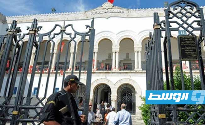 تونس: احتجاز وزير الزراعة وسبعة مسؤولين آخرين بشبهة فساد