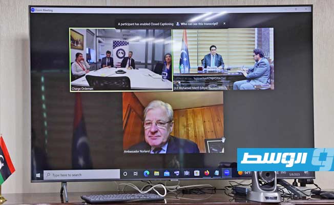 جانب من لقاء رئيس المجلس الرئاسي عبر الفيديو مع المبعوث الأميركي والقائم بالأعمال لدى ليبيا، الإثنين 8 مايو 2023 (المجلس الرئاسي)