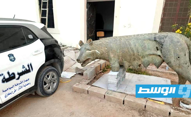 العثور على قطعة أثرية في مزرعة بمدينة بنغازي، 30 يوليو 2023، (وزارة الداخلية في حكومة الوحدة الوطنية الموقتة)