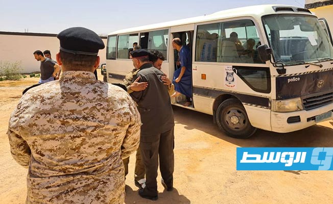 تبادل 35 محتجزا بين طرفي الصراع الليبي بإشراف اللجنة العسكرية المشتركة «5+5»