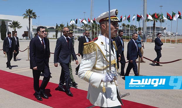 السراج يختتم زيارته للجزائر بعد سلسلة من الاجتماعات الأمنية والعسكرية