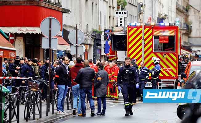 وزير الداخلية الفرنسي: مطلق النار في باريس استهدف بوضوح أجانب