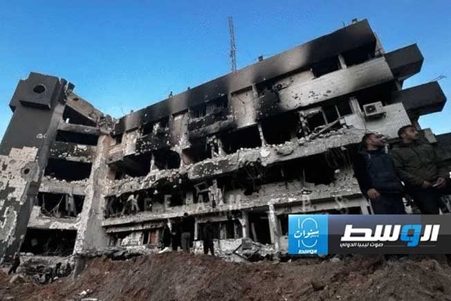 انتشال جثث عشرات الشهداء من مجمع الشفاء ومحيطه بعد انسحاب جيش الاحتلال