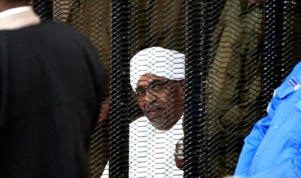 دفاع الرئيس السوداني عمر البشير يطالب بالإفراج عنه بكفالة