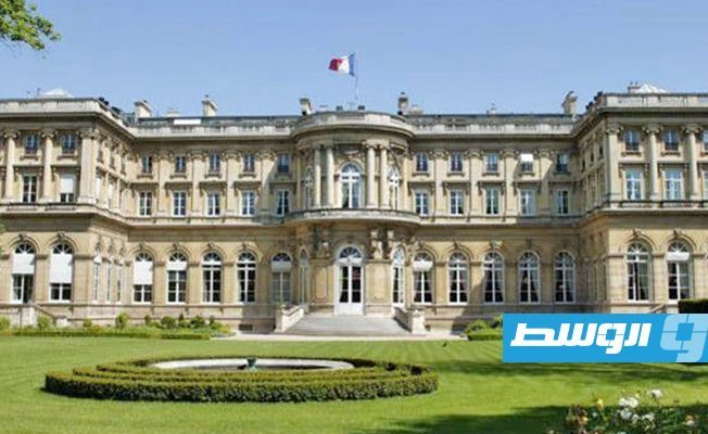 باريس تأمل بعودة «المؤسسات إلى عملها الطبيعي» في تونس «في أقرب وقت»