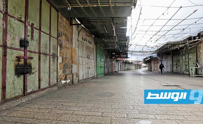محال مغلقة وشوارع خالية في رام الله تضامنًا مع غزة. (الإنترنت)