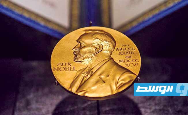 جائزة «نوبل» للاقتصاد تكرم ثلاثة اختصاصيين في الاقتصاد التجريبي