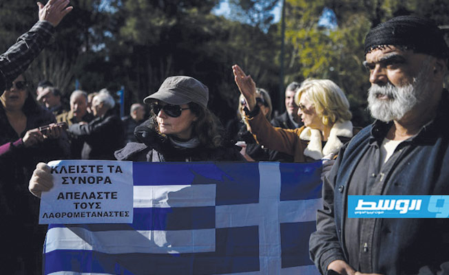 تحت ضغط سكان الجزر.. اليونان تشدد سياستها تجاه المهاجرين
