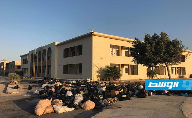 بلدية طبرق تسعى لإنهاء الإجراءات المالية الخاصة بمكب القمامة