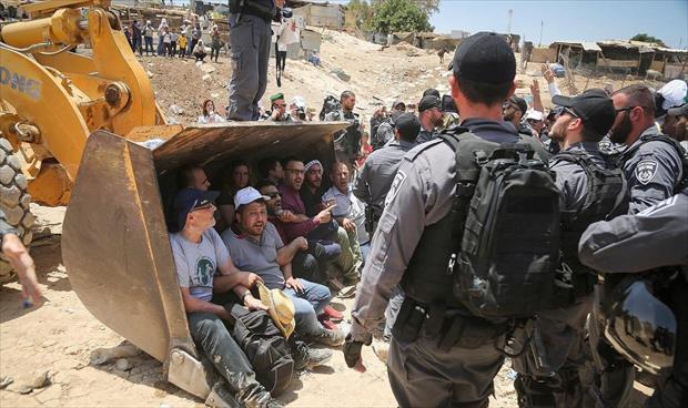 إسرائيل تمهل أهالي «خان الأحمر» البدوية ثمانية أيام لهدم بيوتهم