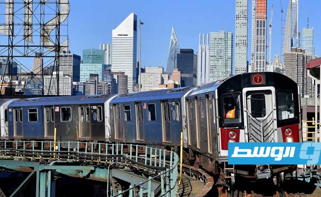 نيويورك تسعى لمنع موضة ركوب سطوح القطارات