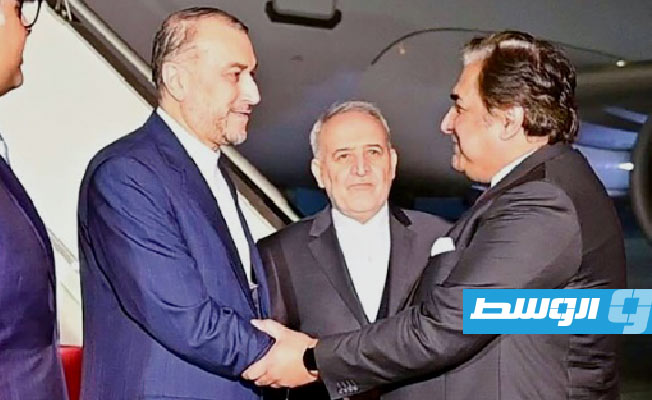 وزير الخارجية الإيراني يزور باكستان