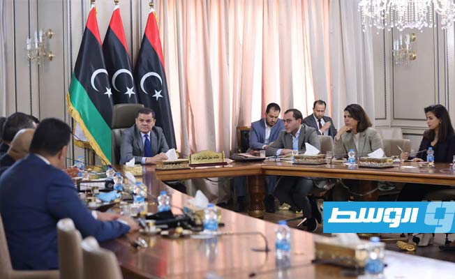 الدبيبة يطلع على التحضيرات الجارية لمؤتمر استقرار ليبيا