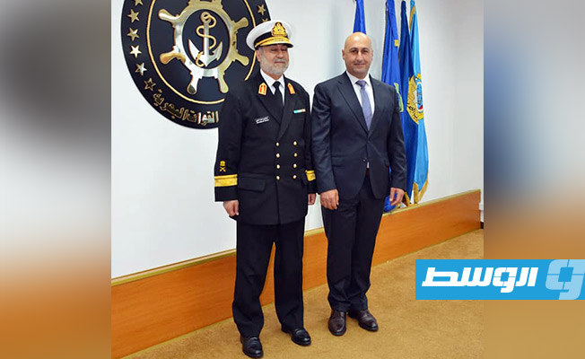 رئيس الأركان المالطي يزور قاعدة طرابلس البحرية