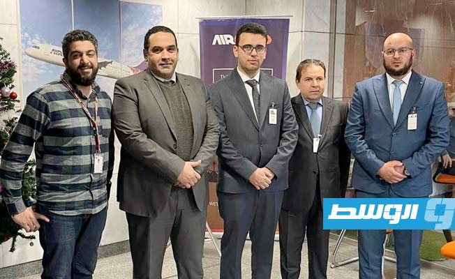 مراسم توقيع عقدت تقديم خدمات المناولة بين الشركة الليبية للخدمات الأرضية وشركة «إيركايرو» المصرية، الخميس 12 يناير 2023. (وزارة المواصلات)