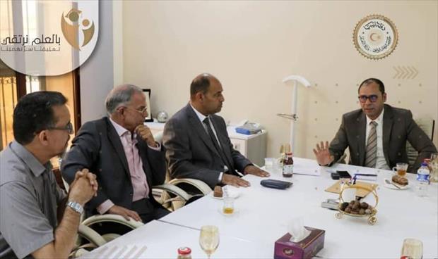 عثمان عبدالجليل خلال الاجتماع مع مجلس المصالحة الوطنية. (الإنترنت)