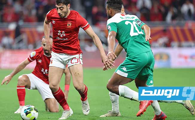 الأهلي المصري يفوز على الرجاء المغربي بركلات الترجيع (6-5) ويتوج بلقب بطولة كأس السوبر الأفريقي. (الإنترنت)