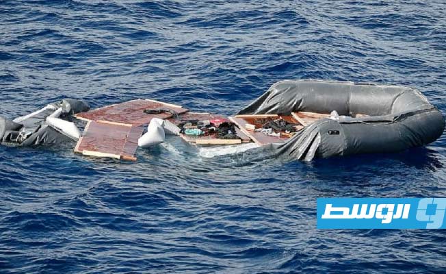 «الصليب الأحمر»: غرق قارب يقل 60 شخصا قبالة الشاطئ اللبناني
