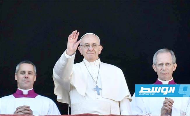 البابا فرنسيس في بغداد يصف الأيزيديين بـ«الضحايا الأبرياء للهمجية المتهورة»