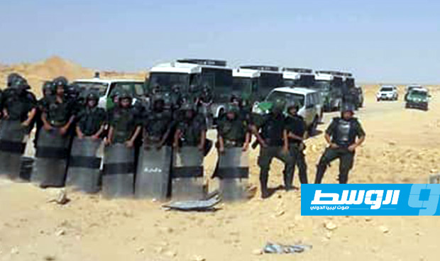 احتجاجات بالدبداب الجزائرية الحدودية مع ليبيا على استغلال الغاز الصخري