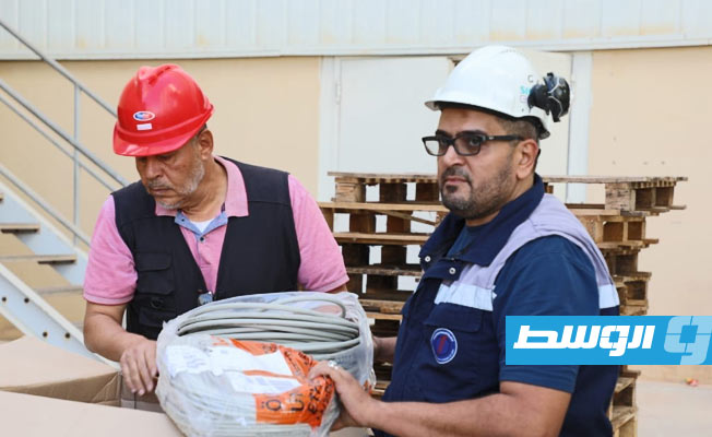 من أعمال الصيانة في الوحدة الغازية الخامسة بمحطة شمال بنغازي، 21 نوفمبر 2023. (شركة الكهرباء)