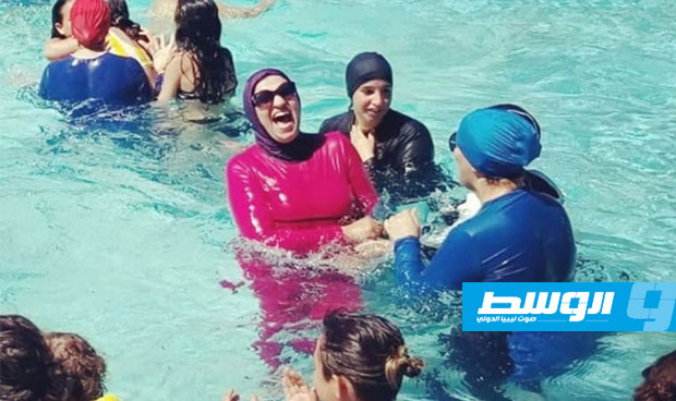 نساء مسلمات يتحدين حظر «البوركيني» بحمام السباحة في فرنسا