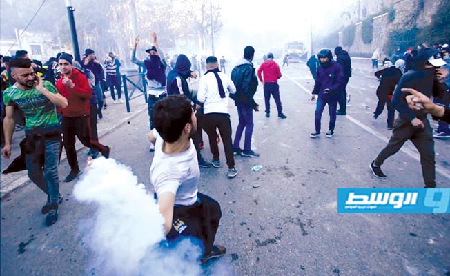 إصابة 183 متظاهرًا في الاحتجاجات الجزائرية