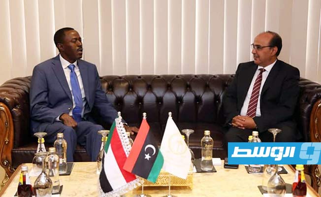 قبل يوم من حل حكومتها.. اتفاق مع السودان لإنشاء منطقتين حرتين في بنغازي والكفرة