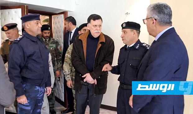 السراج يزور مطار طرابلس ومنطقة قصر بن غشير رفقة قيادات أمنية