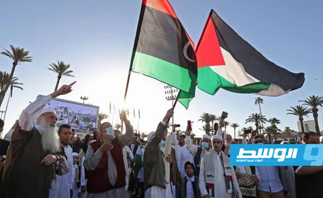 مظاهرات داعمة للشعب الفلسطيني بميدان الشهداء في طرابلس لليوم الثالث على التوالي