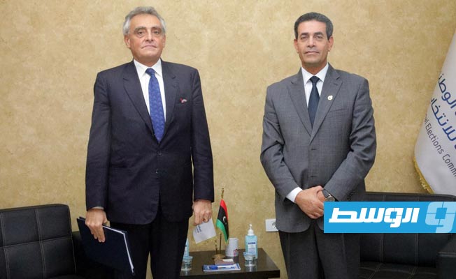 من لقاء السايح في طرابلس مع السفير الإيطالي، 28 أكتوبر 2021. (مفوضية الانتخابات)