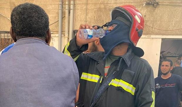 انتشال جثماني طفلين من تحت الأنقاض بعد انهيار جزئي لعمارة وسط طرابلس