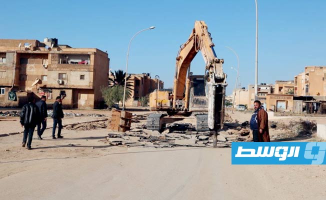 صيانة ورصف شوارع بأحد أحياء بنغازي، 8 ديسمبر 2022. (بلدية بنغازي)