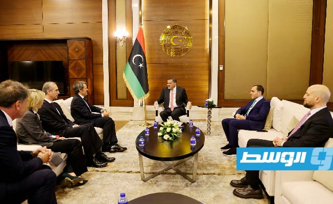 الدبيبة يبحث مع شركات أجنبية «استثمار إمكانات ليبيا النفطية»