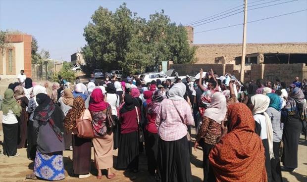 نساء وطبيبات خلف «الثورة» في السودان