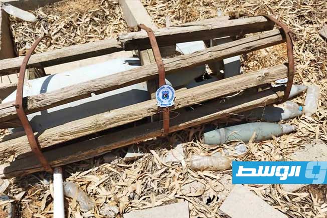 مخلفات حرب جرى انتشالها من حديقة الحيوان في طرابلس، الأحد 25 مايو 2025. (وزارة الداخلية)