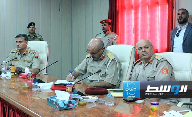 جانب من لقاء عضو المجلس الرئاسي عبدالله اللافي مع عدد من أعيان يفرن وعمداء مدن الجبل الغربي، الأربعاء 30 أكتوبر 2024 (المجلس الرئاسي)