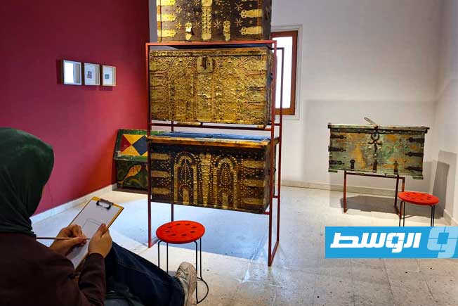 مشروع صندوق العروسة ينظّم ورشة فنية بإشراف هادية قانه. (فيسبوك)