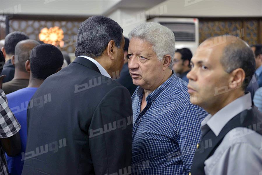 بالصور: نجوم الفن والرياضة والإعلام في عزاء سامي العدل