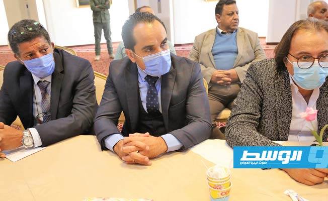 اجتماع المدير التنفيذي للشركة العامة للكهرباء مع مسؤولي بلدية طبرق. (الشركة العامة للكهرباء)