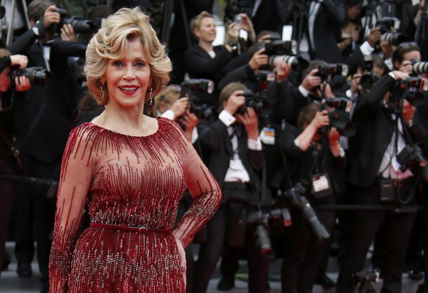 بالصور: افتتاح مهرجان "كان" السينمائي بفيلم مثير للجدل