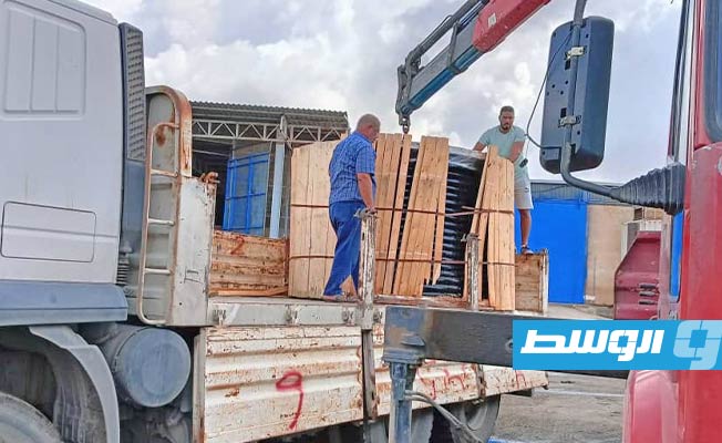 نقل معدات كهرباء من مخازن شركة الكهرباء إلى سرت، 7 سبتمبر 2023. (شركة الكهرباء)