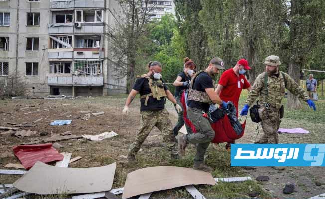قتلى وجرحى في ضربة استهدفت مبنى في شرق أوكرانيا. (الإنترنت).