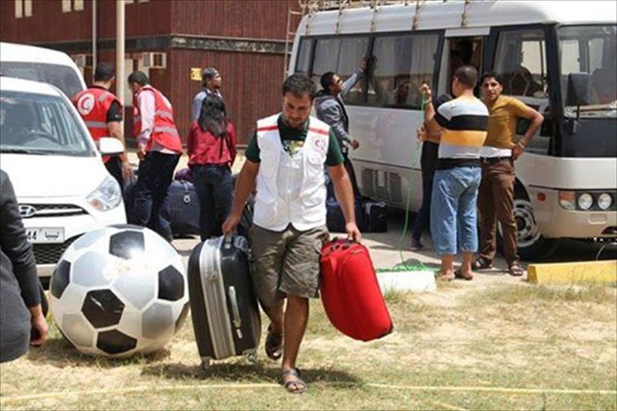 الهلال الأحمر: 575 فلبينيًّا يصلون مصراتة تمهيدًا لإجلائهم