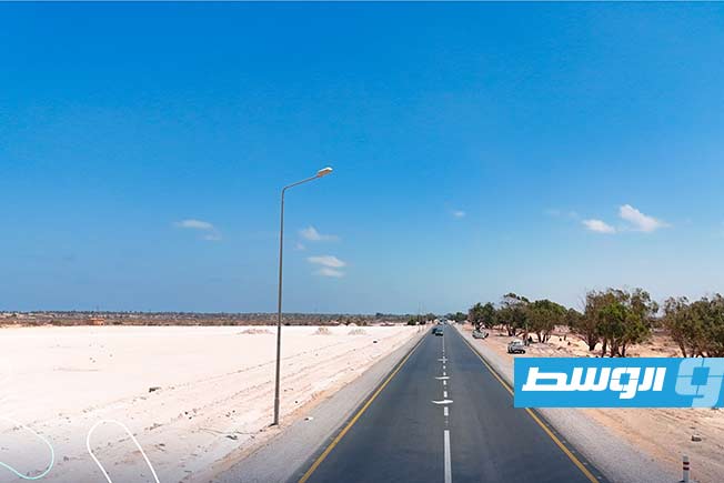 الجزء الأول من طريق الساحل الغربي بين صبراتة وزوارة بعد انتهاء تطويره، السبت 1 فبراير 2025 (منصة حكومتنا)